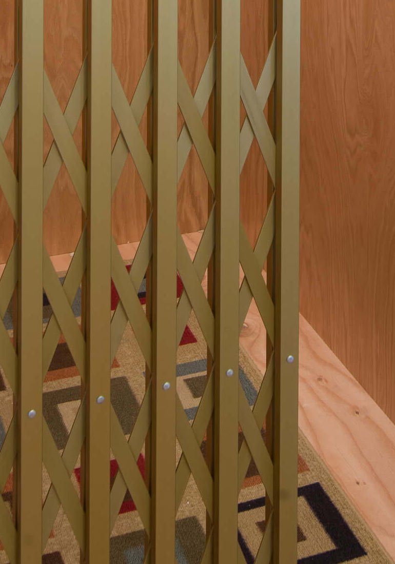 Home elevator gate